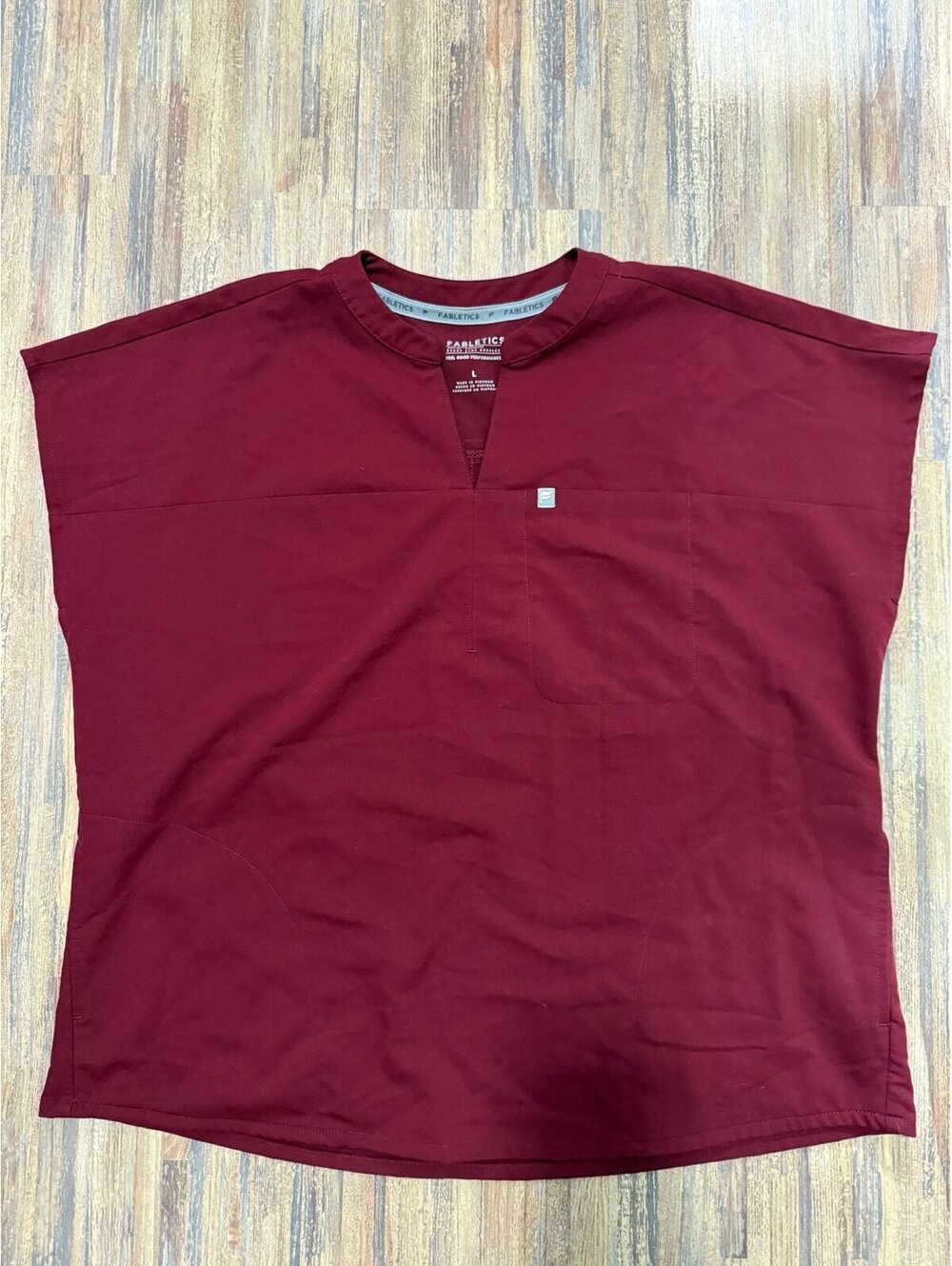 Fabletics scrub top size large